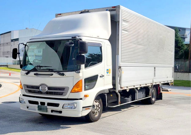 4tウイングゲート車